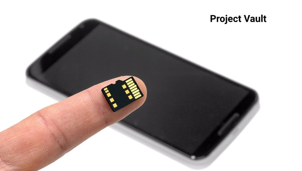 Project Vault består av en sikkerhetsdedikert datamaskin som er bygd inn i et microSD-kort