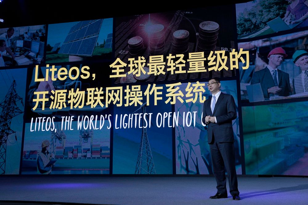 William Xu, strategi- og markedsdirektør i Huawei, avduket i går operativsystemet LiteOS.
