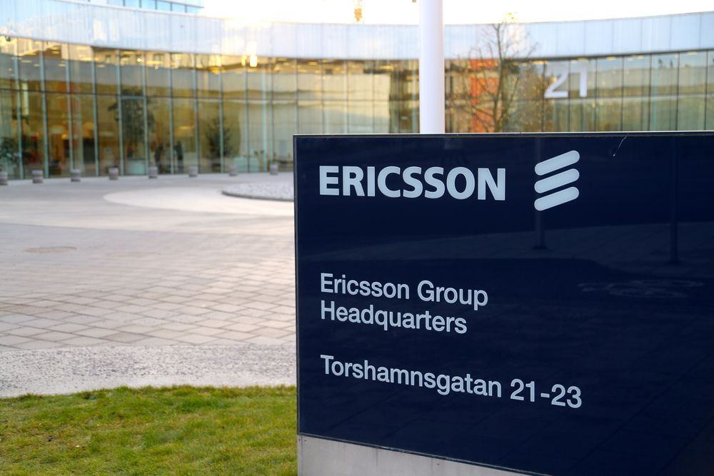 Ericsson utfordrer Apple både i USA og Europa.