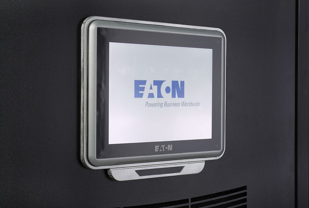 En 10 tommers touchskjerm forenkler bruk av Eatons UPS-er.