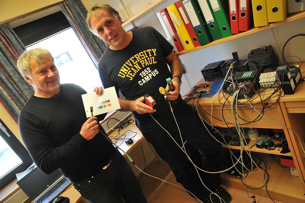 Eric Veng Andersen (t.v.) og Per Arne Wengen hos Glava tester IO-Link i stor skala.