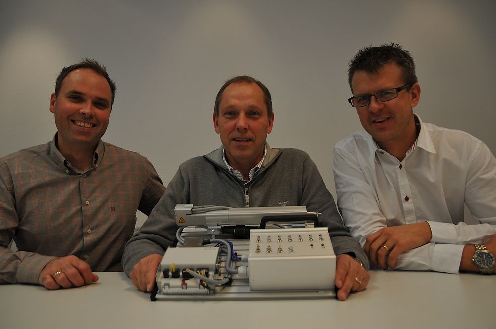 Stolt trio med et nytt konsept for elektriske akser, salgssjef Arild Johansen, løsningsansvarlig Ivar Sørlie og produktsjef Thor Hebnes.