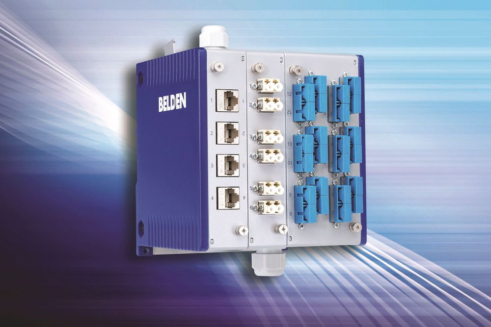 Modulært patche-panel for fiber og kobber, til switcher eller I/O-moduler på industrielt Ethernet.