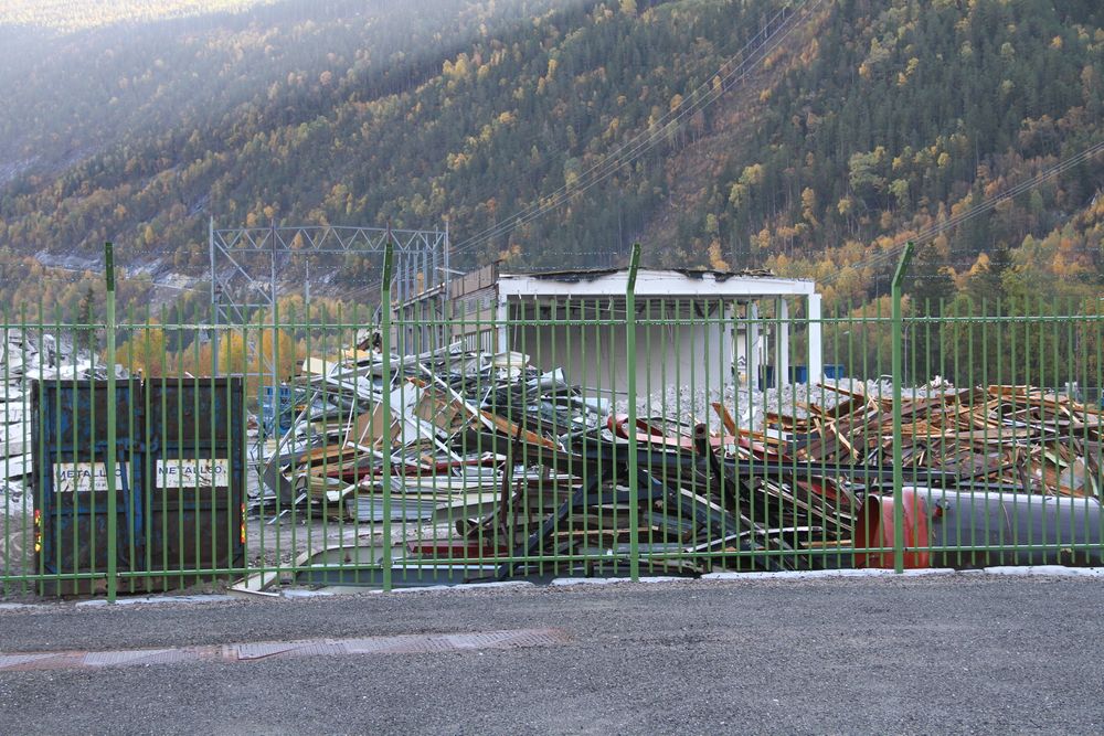 Datasenteret på Rjukan skal utvides, med ytterligere moduler fra Schneider. Tidspunkt er ikke bestemt, men rydding av nabotomten har begynt.