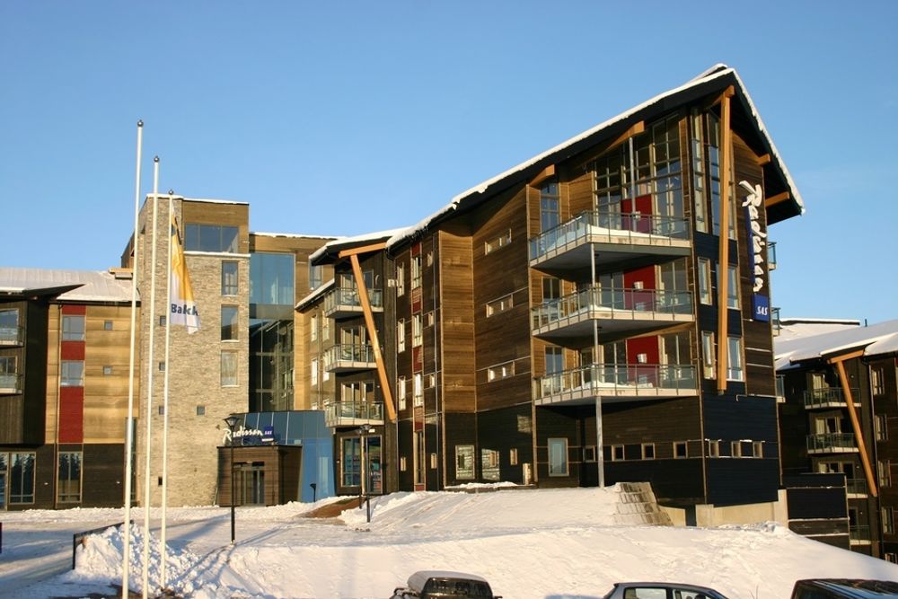MODERNE STIL: Radisson SAS Resort Trysil er bygget med tradisjonelle norske materialer, men i en moderne stil.