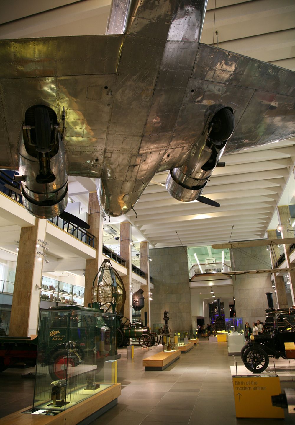 Flyet Beech 18 i Londons Science Museum.