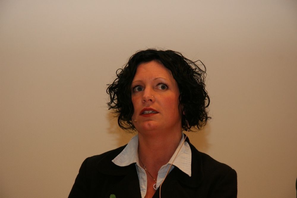 Guri Størvold,(Sp), statssekretær OED