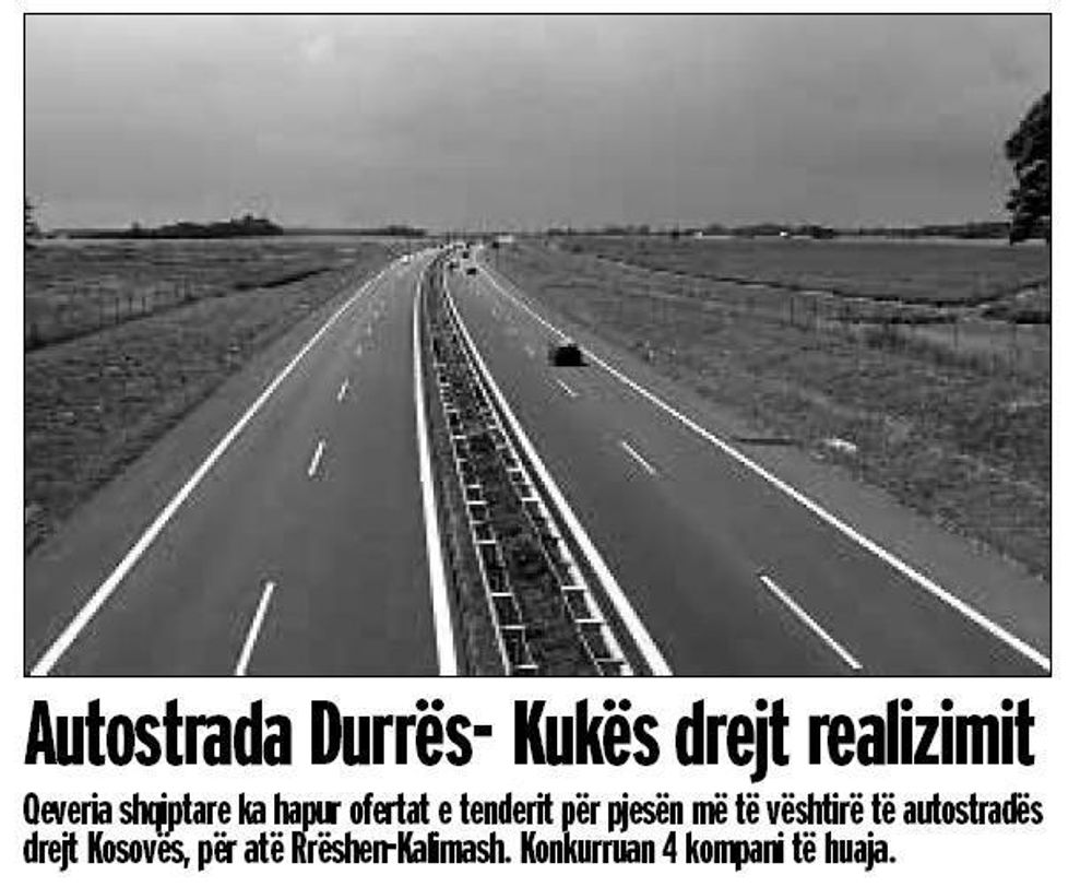 God plass. Foreløpiog er det god plass på noen av de store veie i Albania. Her fra en avisdekning av åpningen av en ny motorveistrekning.