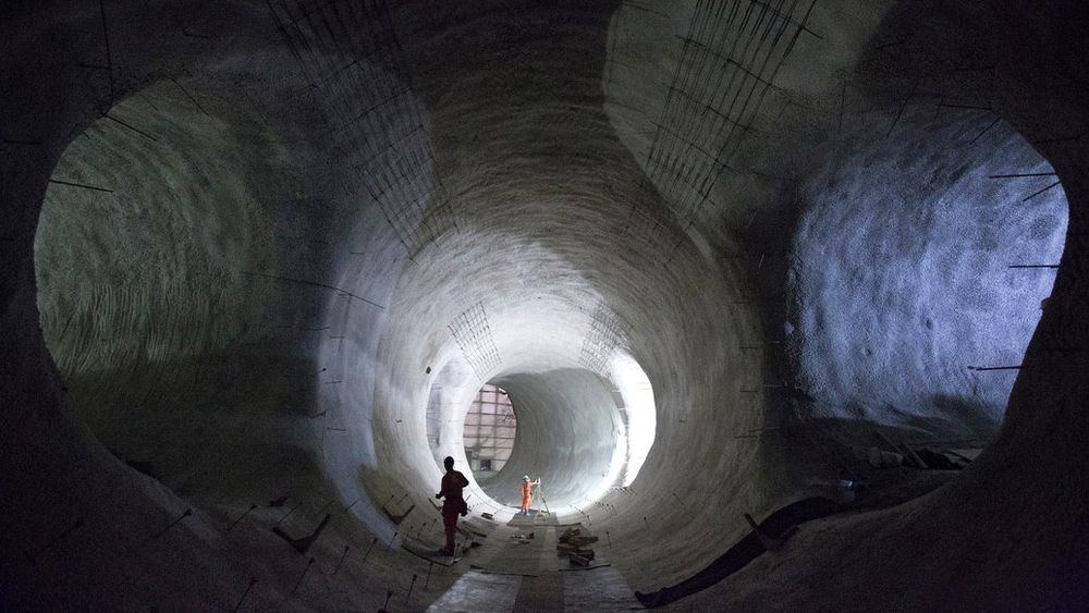 Boringen av nye tunnelløp for Londons oppgraderte jernbanenett, Crossrail, nærmer seg slutten. 