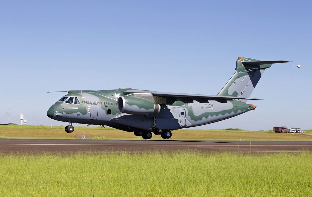 Transport- og tankflyet Embraer KC-390 fløy for første gang tirsdag 3. februar. 
