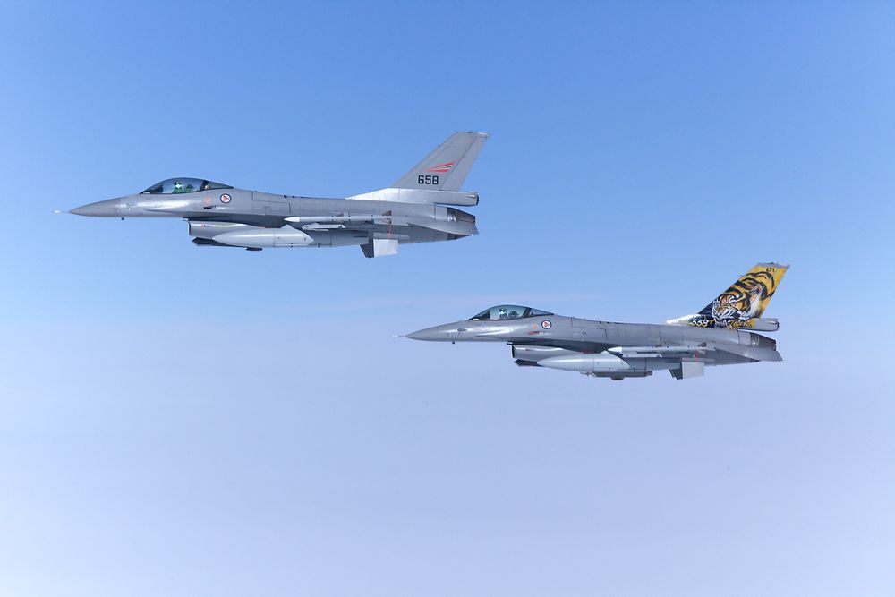 F-16 er blant de 100 flyene som er samlet til en av Europas største jagerflyøvelser. 