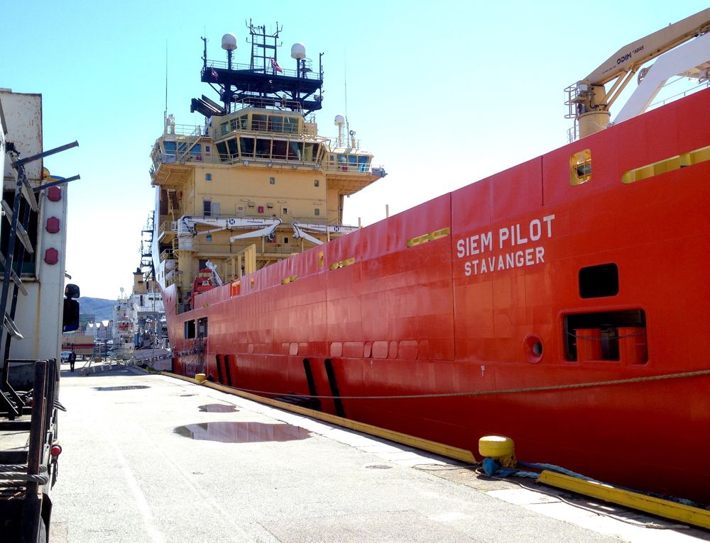 Norge sender supplyskipet Siem Pilot til innsatsen i Middelhavet. Skipet ble presentert av statsminister Erna Solberg i Bergen torsdag. 