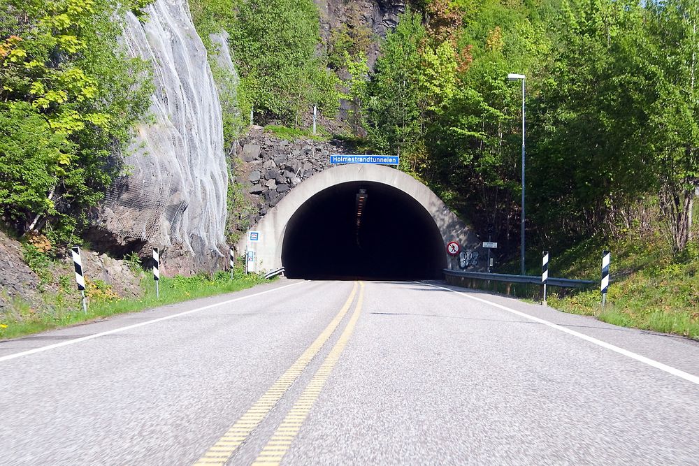 Holmestrandtunnelen har stått ubrukt i flere år. Nå håper interesseorganisasjonen Holmestrand Skitunnel AS at den om få år vil stå klar som Norges eneste skitunnel. 