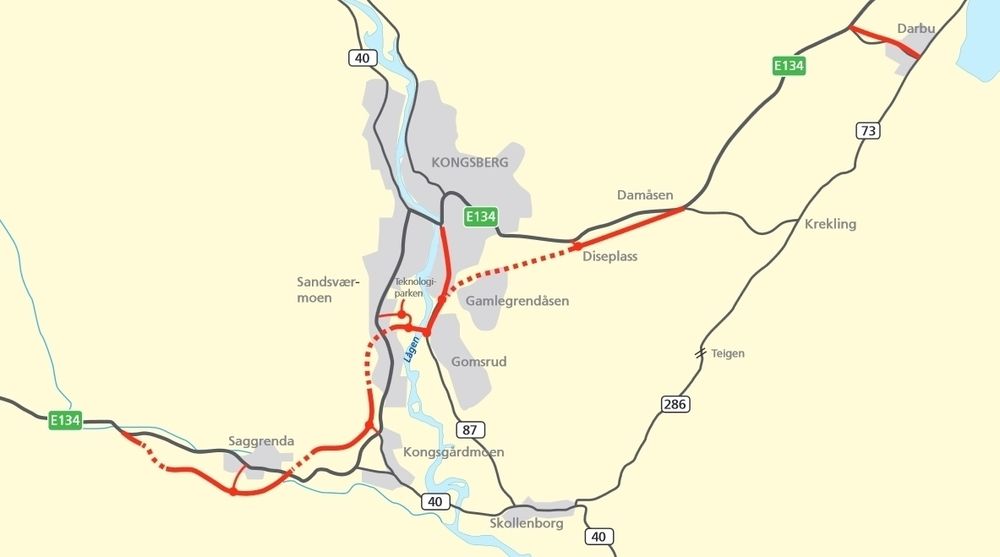 Kartet viser hele strekningen Damåsen-Saggrenda. Parsellen som er ute på anbud nå, ligger i midten. Den tykke, røde linjen som tar av fra E134 mot Kongsberg sentrum, er fylkesveg 87. (Ill.: Statens vegvesen)