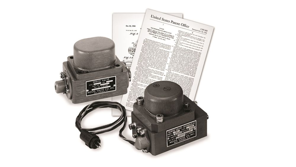 Moog Servoventil, her avbildet sammen med det opprinnelige patentdokumentet fra 1951.