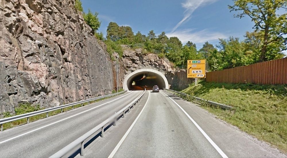 Mesta har en knapp ledelse på NCC Roads i kampen om fornyet kontrakt for området Arendal vest. Bildet er fra E18 like utenfor Grimstad sentrum. (Foto: Google).