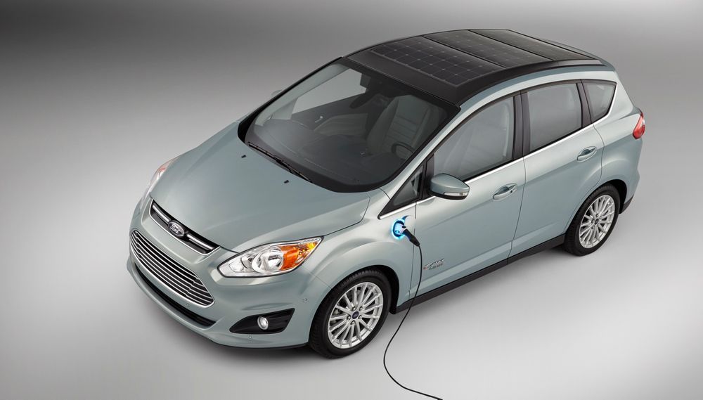 C-MAX Solar Energi Concept kan bli en av de første personbilene på markedet som utnytter solceller til å lade batteriet.