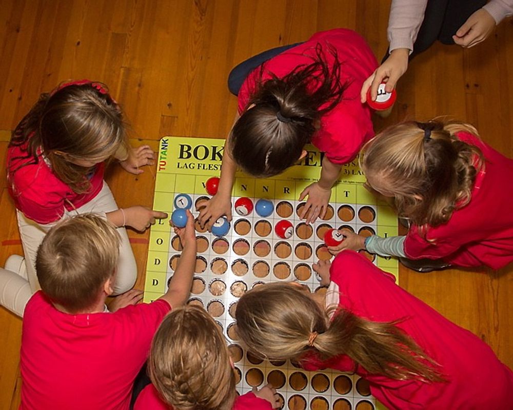  I tillegg til trim, skal Tutank også bidra til samarbeid mellom barn og at de korrigerer hverandre internt, slik at kunnskap kan overføres. 
