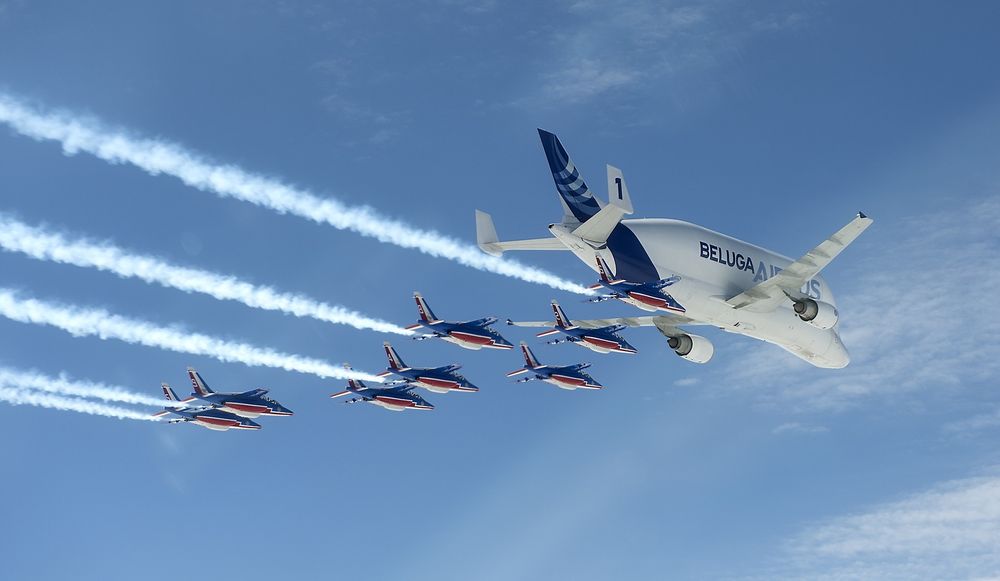Patrouille de France og Beluga fløy sammen dagen før flyshowet fordi de ifølge Airbus ikke kan fly i formasjon på selve showet av sikkerhetsårsaker. 