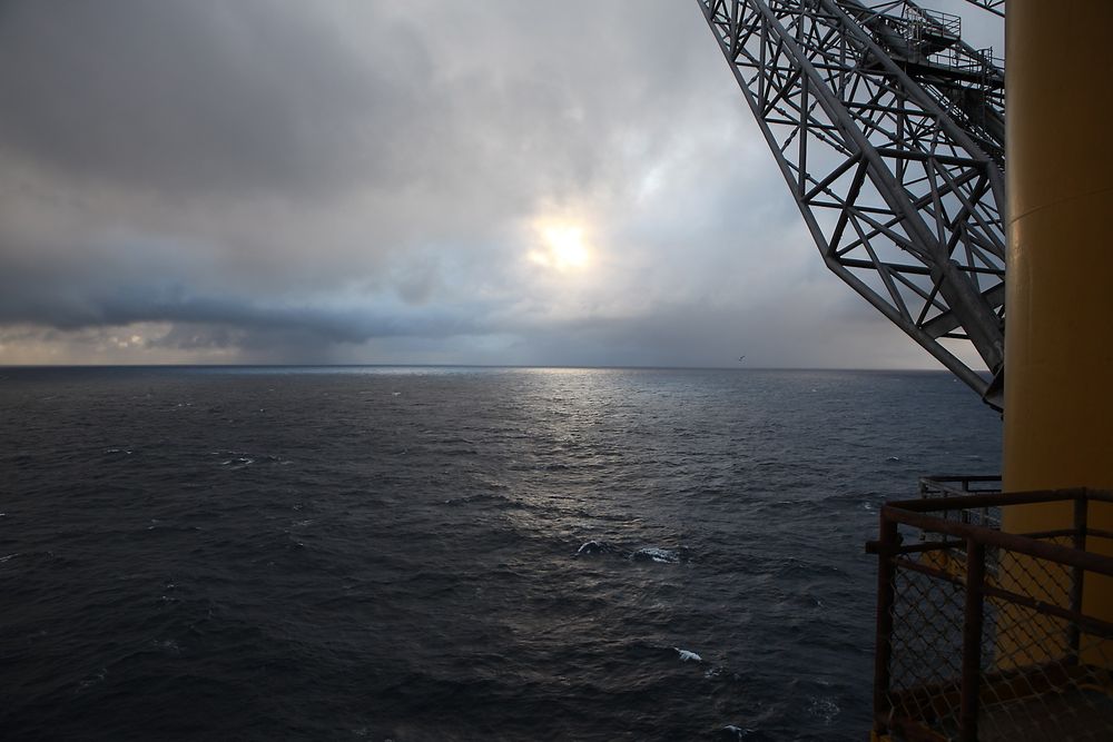 Oljeinvesteringene vil falle brått neste år etter et rekordår i 2014, spår SSB.