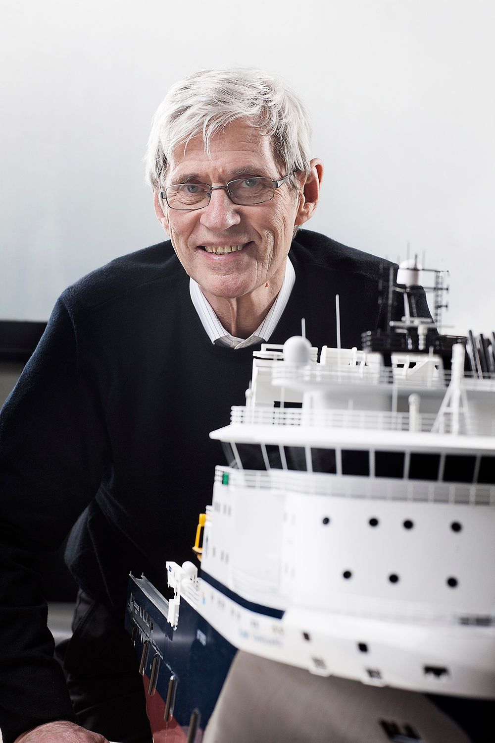 Hedersmann: Sigmund Borgundvåg (75) designet for 40 år siden første offshorefartøy - UT 704,  som satte en helt ny standard for bransjen.