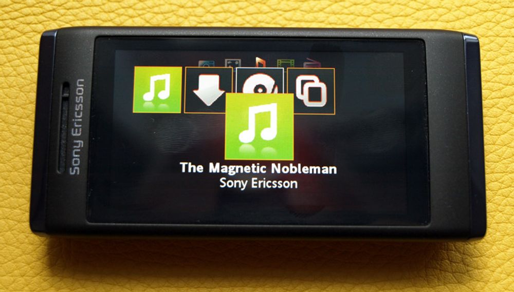 Sony Ericsson U10i Aino Musikkbibliotek
