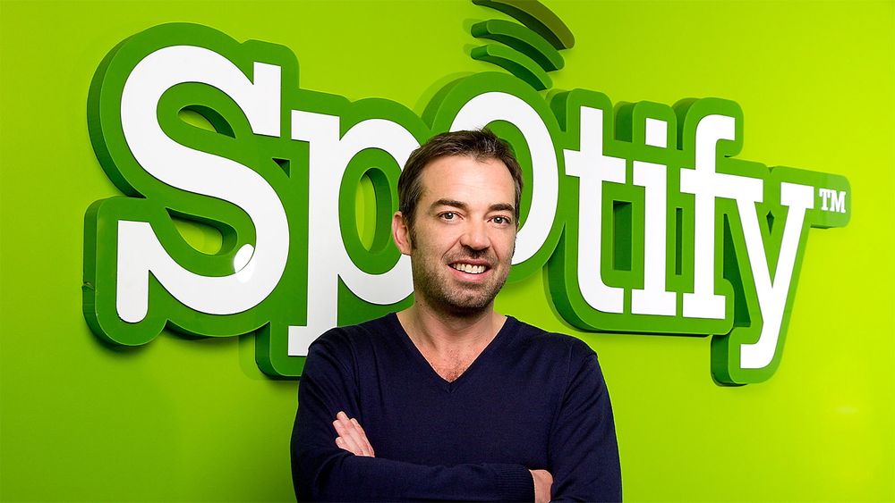 Spotify, her representert ved selskapets Sør-Europa-sjef Yann Thébault, genrerer større inntekter til artistene enn Apples iTunes i Europa. 