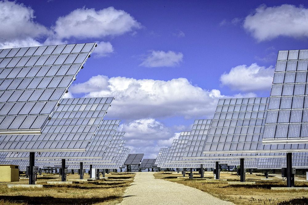 Private aktører har sendt søknad om å få bygge et solkraftanlegg på hele 200 MW i Algarve-regionen. Nylig åpnet dette konsenterte solkraftanlegget (1,29 MW) i Alcoutim-området, hvor gigantanlegget også skal ligge.
