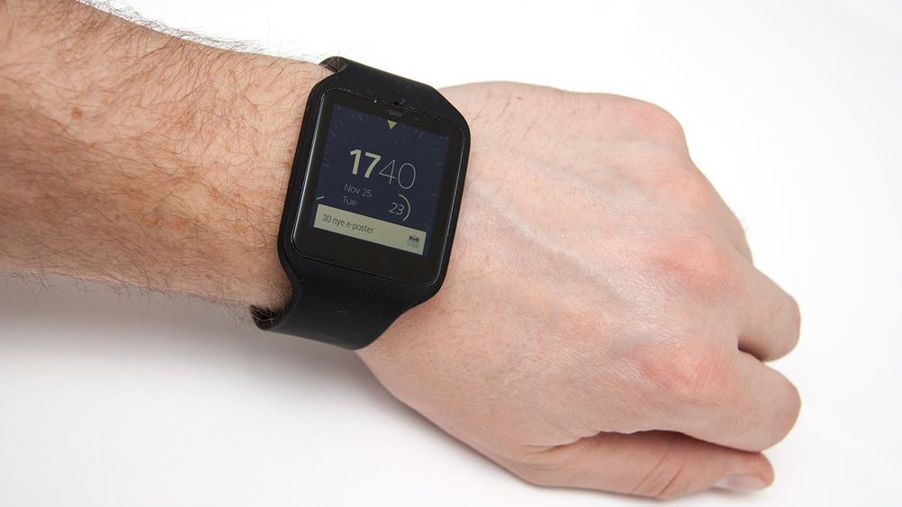 Smartwatch 3 har kanskje ikke den spenstigste designen. 
