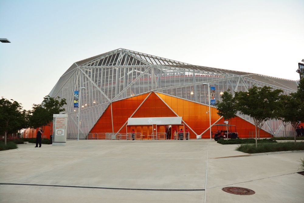 I anledning OTC var Statoil vertskap for en større mottakelse i BBVA Compass Stadium i Houston. Det er hjemmearenaen til fotballaget Houston Dynamo, som Statoil sponser. 