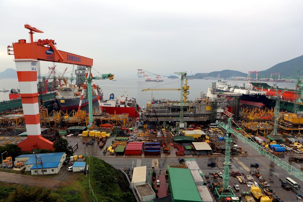 Plattformdekket til Valemon ferdigstilles ved det enorme Samsung-verftet på Geoje i Sør-Korea.