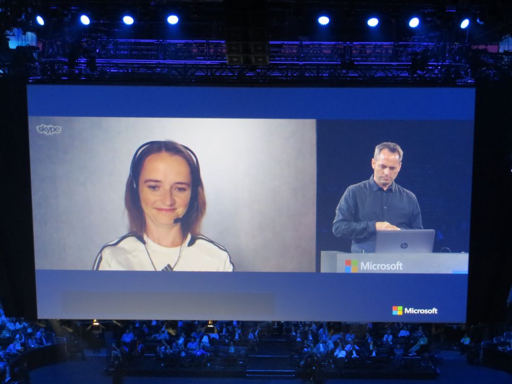 Skype Translator skal kunne oversette samtaler på direkten.