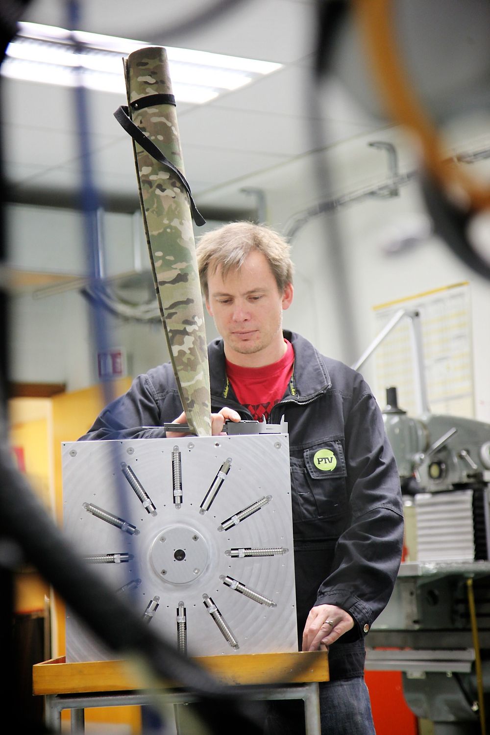 FFI - forsvarets forskningsinstitutt - prototypeverkstedet.