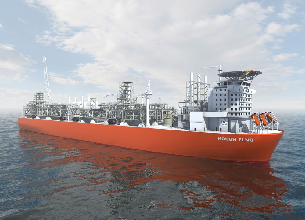 FLYTENDE GIGANT: Slik ser Höegh for seg sitt nye FLNG-skip som skal produsere to millioner tonn gass i året.