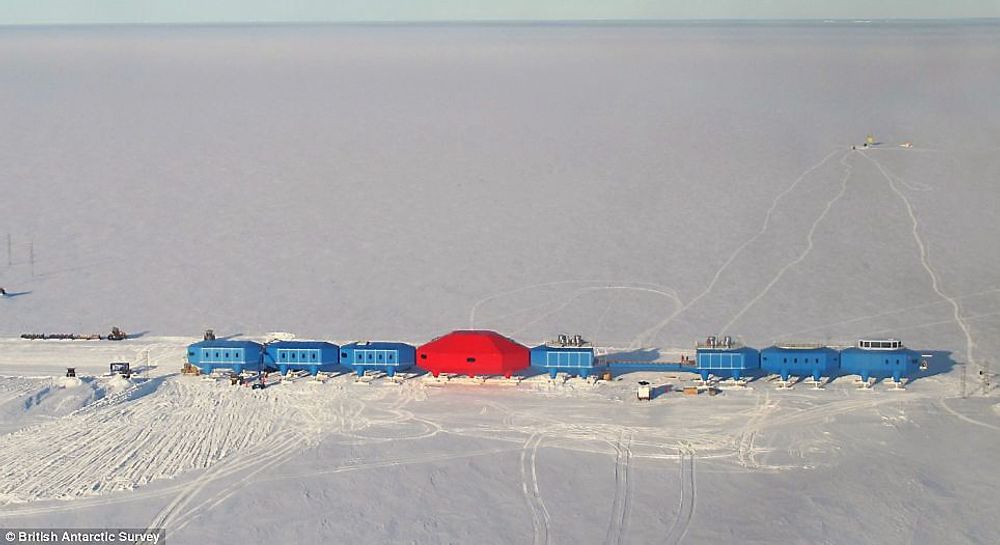 BRITISK TRIUMF: Halley VI trekkes fram som en triumf for britisk design og innovasjon, men det finnes langt mer avanserte tekniske forskningsstasjoner i Antarktis. Foto: British Antarctic Survey