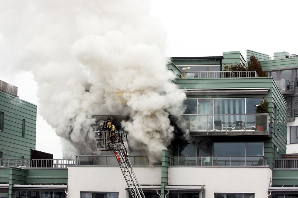 Ved å innføre flere røykvarslere per bolig øker sjansen for å fange opp brannen tidlig og unngå store ødeleggelser. 