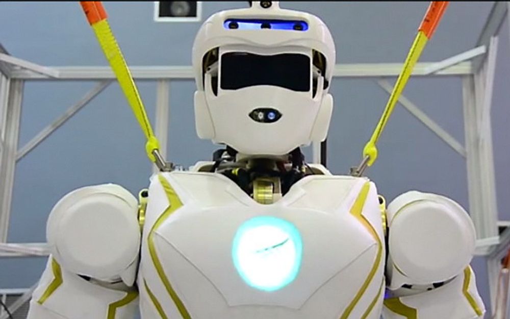 Valkyrie har sterke armer og bein, og skal kunne bevege seg i uregelmessig terreng. Den har kameraer plassert på hode, overkropp, underarmer knær og føtter, som kan sende data tilbake til robotens operatører