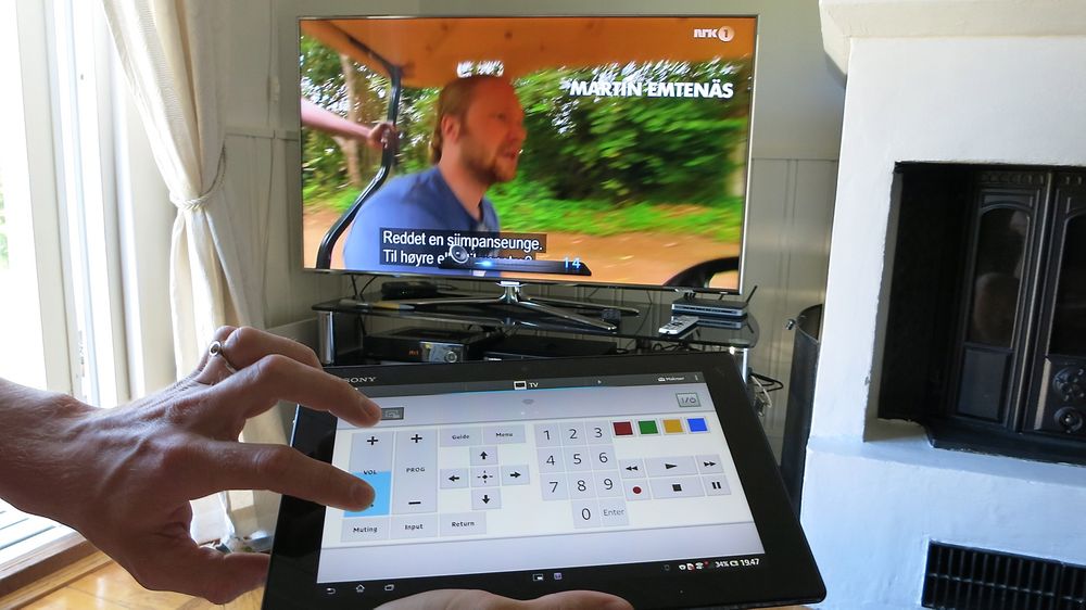 Fjernkontroll: Den innebygde IR-lampen gjør at Xperia Tablet Z kan brukes som fjernkontroll. Til den enkeltstående dings er nytteverdien mer morsom enn nyttig, men når flere dinser, som en TV og en TV-dekoder kan komles sammen i en makro blir det mer interessant. 