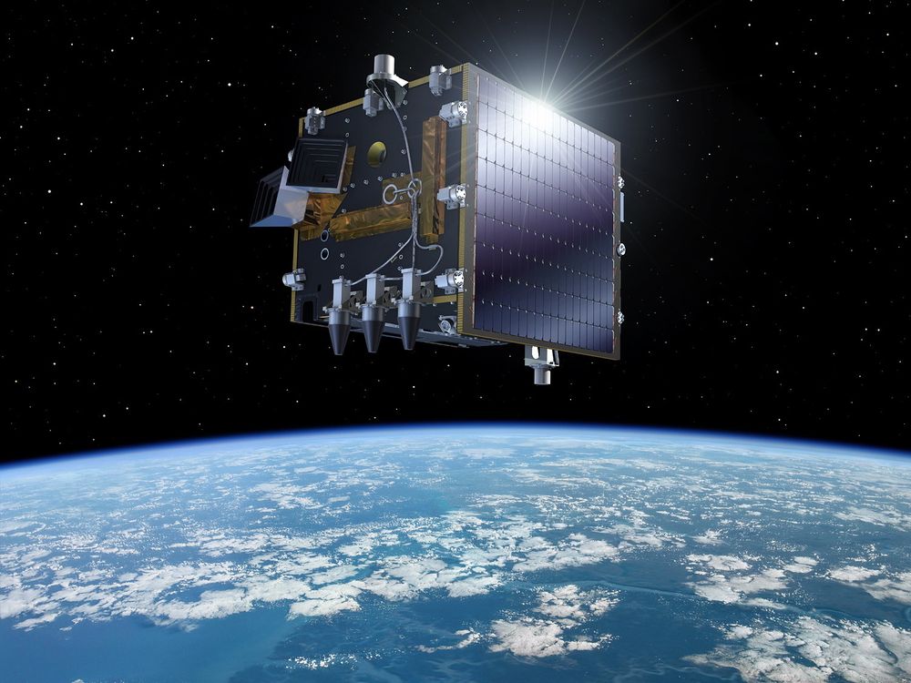 Denne satellitten er både operasjonell og eksperimentell. V-en i Proba-V står for vegetasjon, og hovedmålet er å sikre kontinuitet for europeiske vegetasjonsdata. Satellitten har blant annet med seg en norsk eksperimentell nyttelast om bord. 