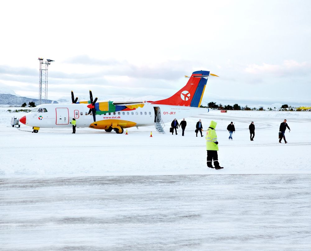 Fem år etter: Dette ATR 42-300-flyet fra DAT fikk problemer under avgang fra Flesland på vei til Florø hvor bildet er tatt. Den alvorlige luftfartshendelsen skjedde 9. november 2007, mens havarirapporten først ble offentliggjort for halvannen uke siden.  Foto: Scanpix    