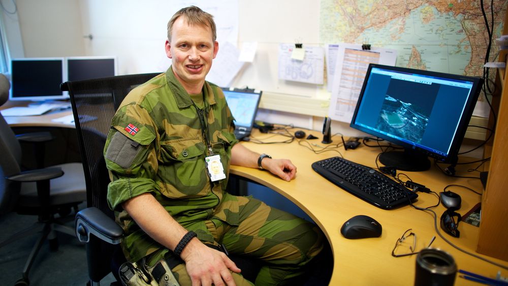 Ildsjel og HV-mann Stein Moen har utviklet en egen kartdatabase som kan deles av Forsvaret og politiet i krisesituasjoner.  