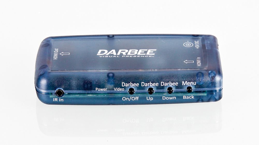  Darbee Darblet er en bitteliten boks som gjør gode ting for projektor- eller tv-bildet. 