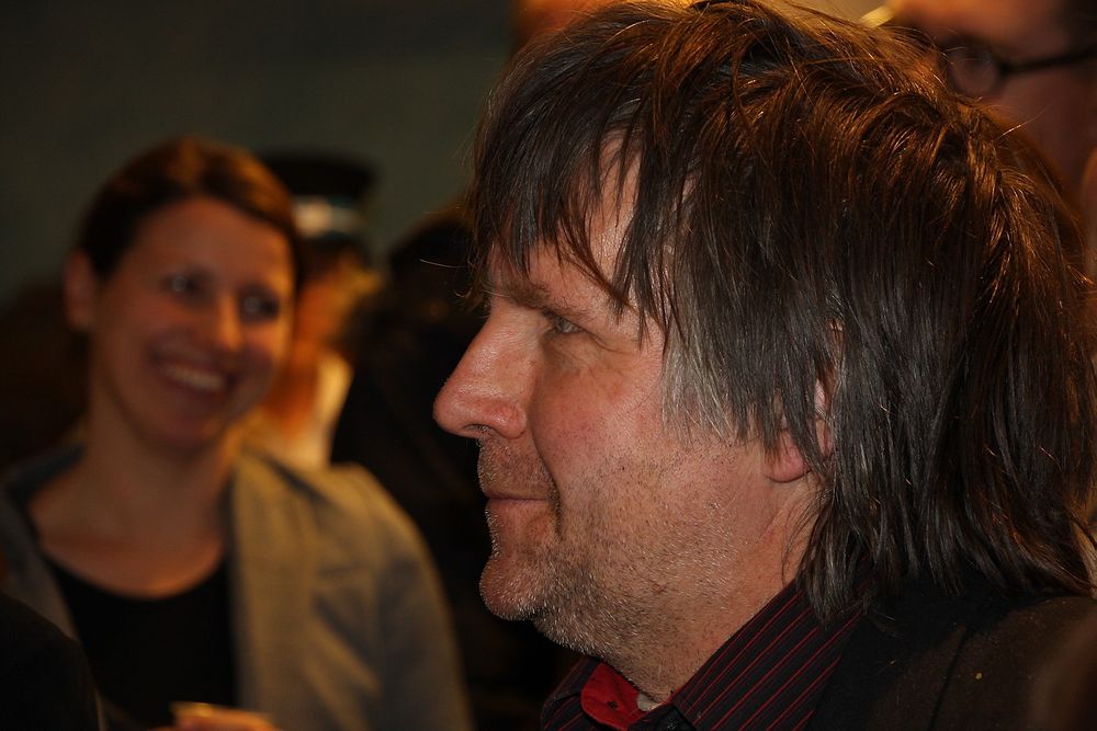 ILDSJEL: Arne Børresen og resten av ildsjelene opplevde fullt hus under onsdagens åpning av det rekordstore senteret. 