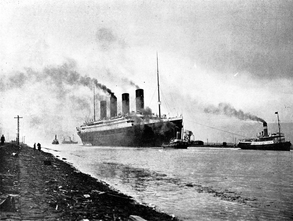 Titanic på prøvetur 2. april 1912.  