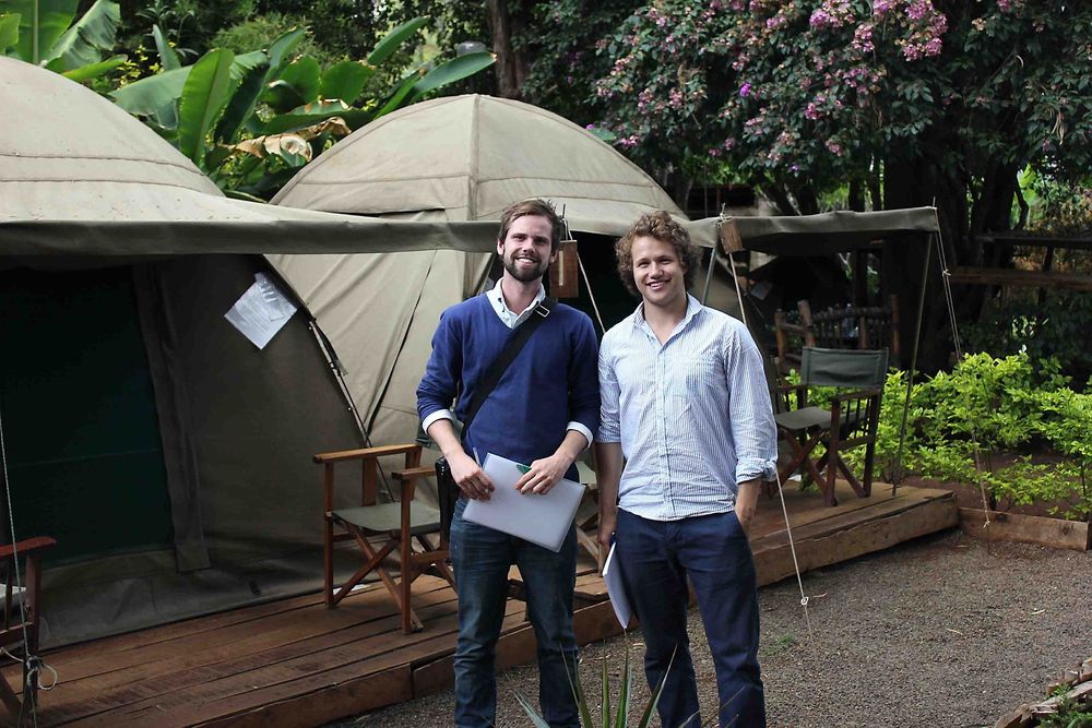 Stian Mundal og Andreas Michelsen er for tiden i Kenya hvor de jobber med oppstarten av deres bedrift. Erik Thorp den tredje medlemmen i RESolar er i Trondheim og mottok prisen.  