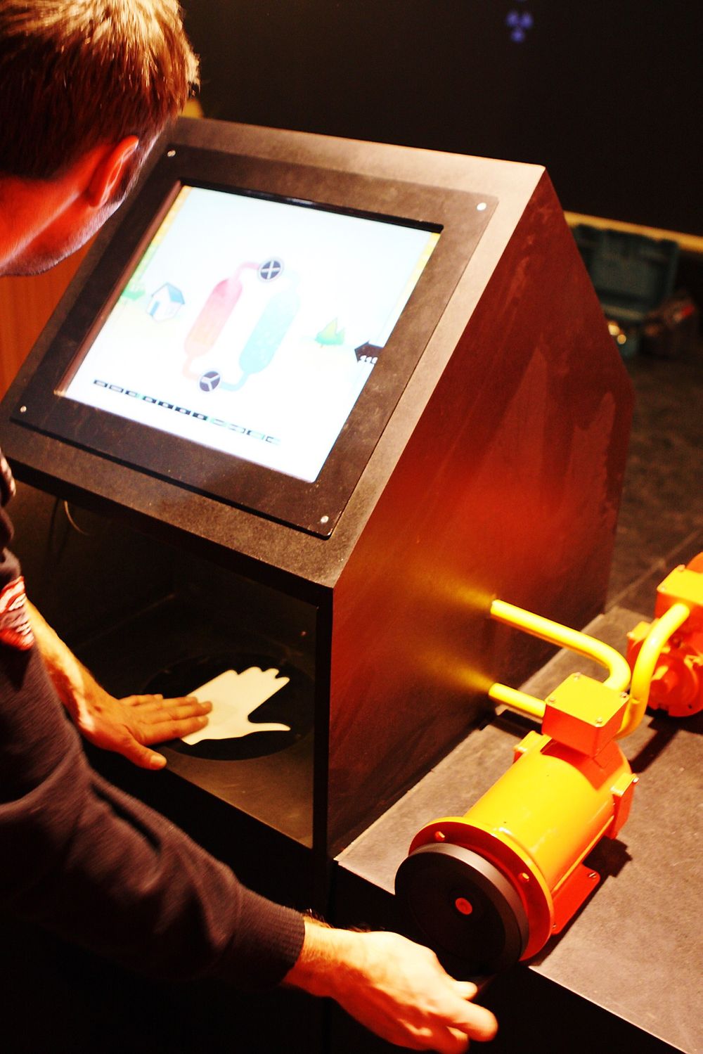 VARMEPUMPE: Her er den pedagogiske varianten Teknisk museum bruker for å vekke interesse for varmepumpe. 