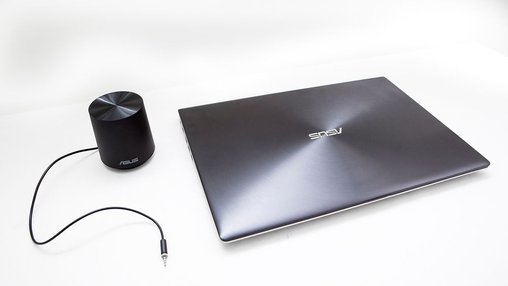 Asus Zenbook U500VZ tar opp kampen mot Apples retina-Mac, og gjør det med bravur. 