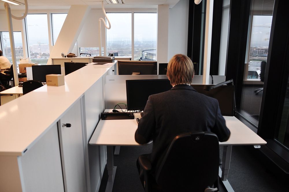 KONTORPLASS: En anonym Statoil-ansatt er klar til å ta fatt på en ny arbeidsdag. 