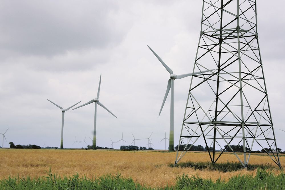 ERSTATNING: Hvis man kan påvise at en vindpark har ført til verdifall, får man erstatning i Danmark.    	Foto: Jörgen Skjelsbæk    