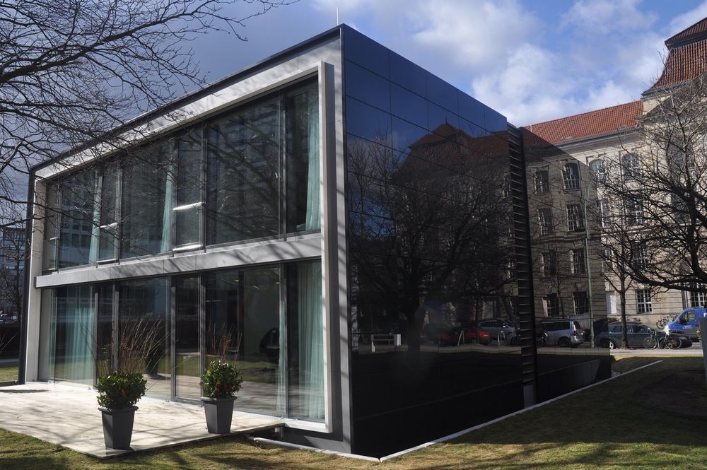 PLUSSHUS: Dette 130 m2 store plusshuset i Berlin produserer 415 kW/h mer enn det bruker.